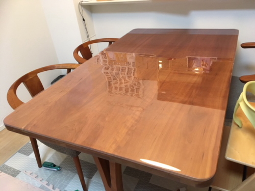 カリモクテーブルを傷つける前 汚れる前に透明マットで保護する4家庭の写真 透明テーブルマットのユーザーレビュー