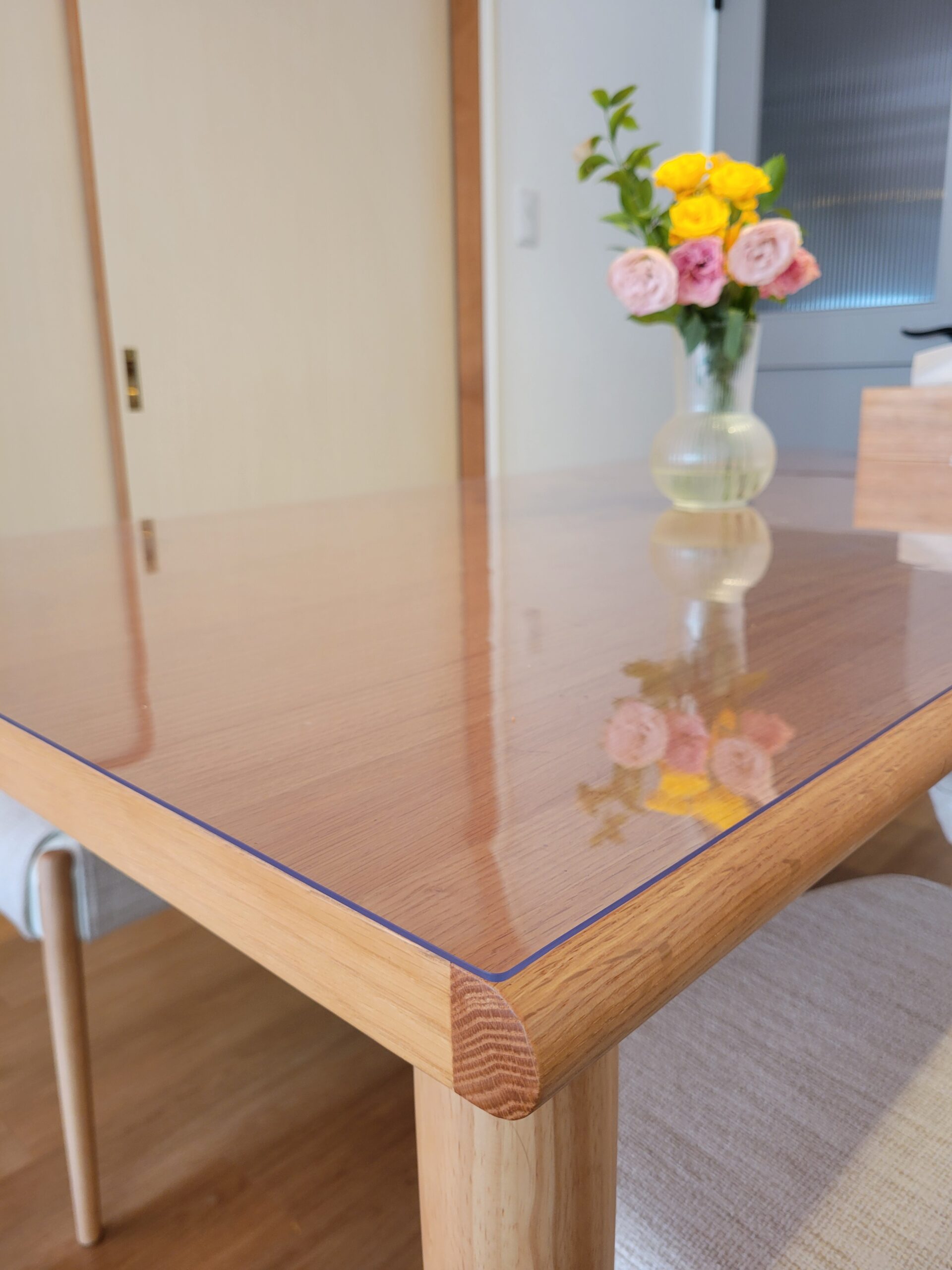 大塚家具(ヤマダ電機) ユノ テーブルにマットを敷いた事例集 | 透明