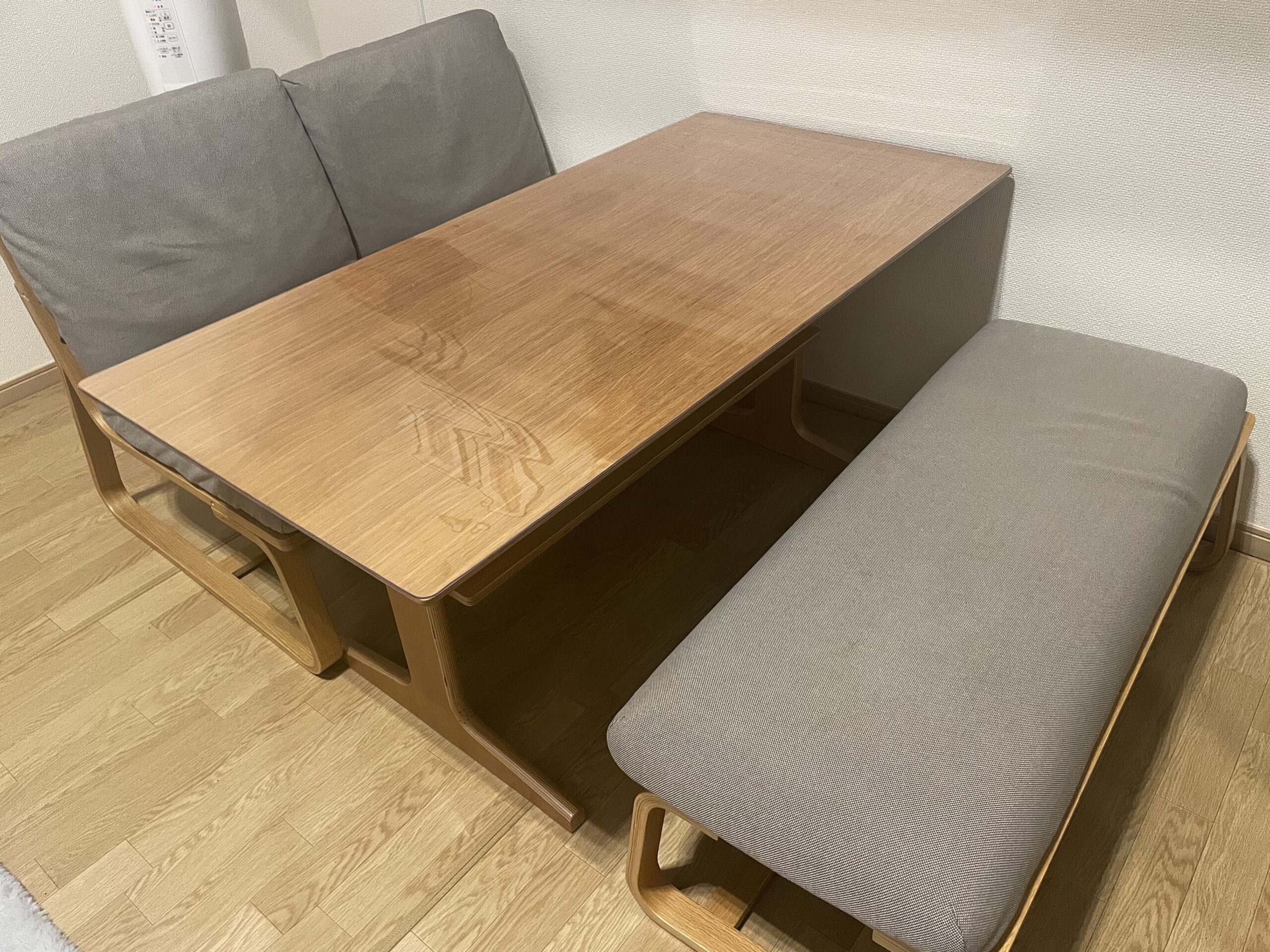 無印の定番商品 リビングでもダイニングでも 天板をしっかり守る 専用