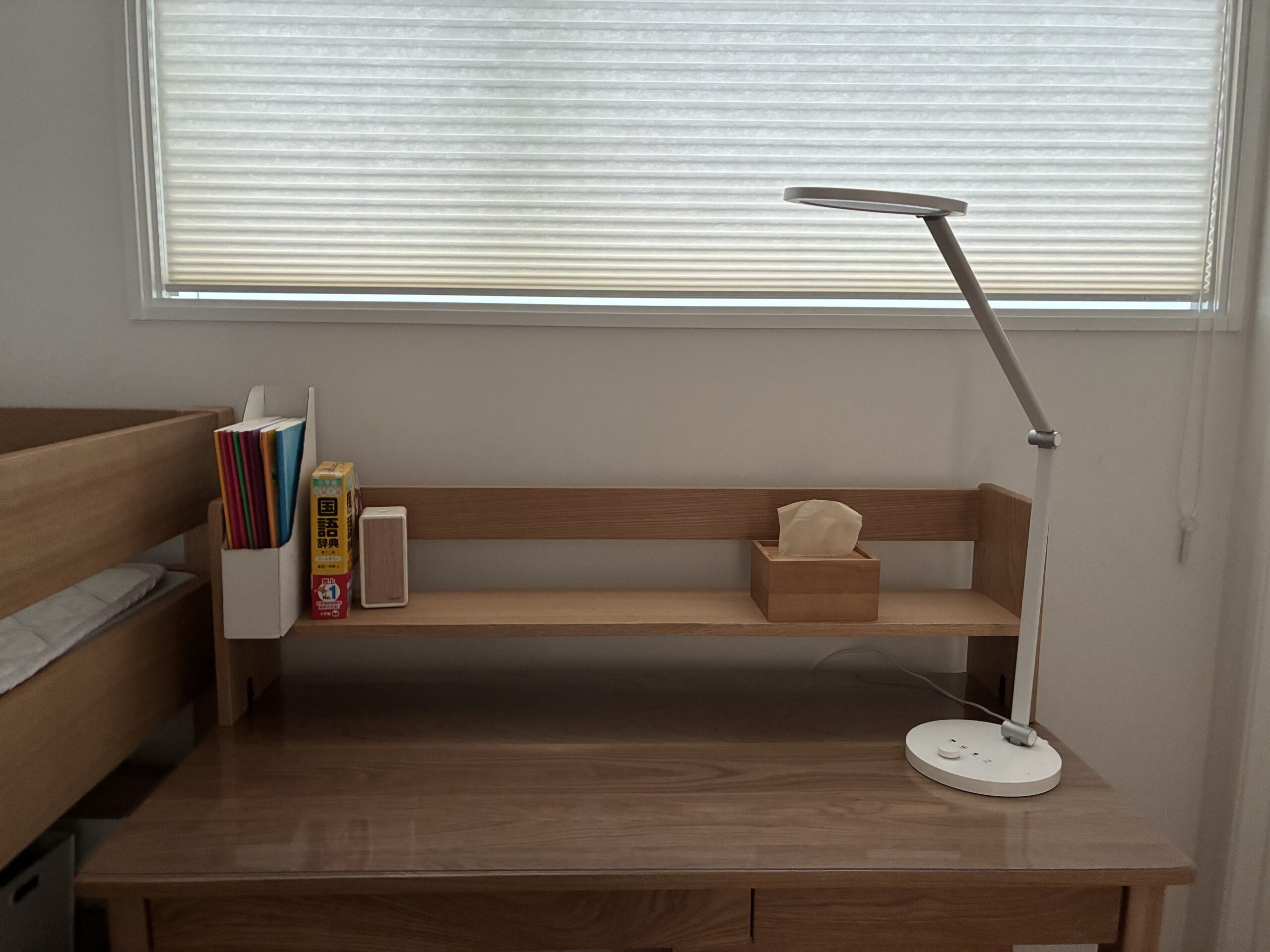 子どもの学習机に無印デスク＋透明マット 使ってみたリアルな感想