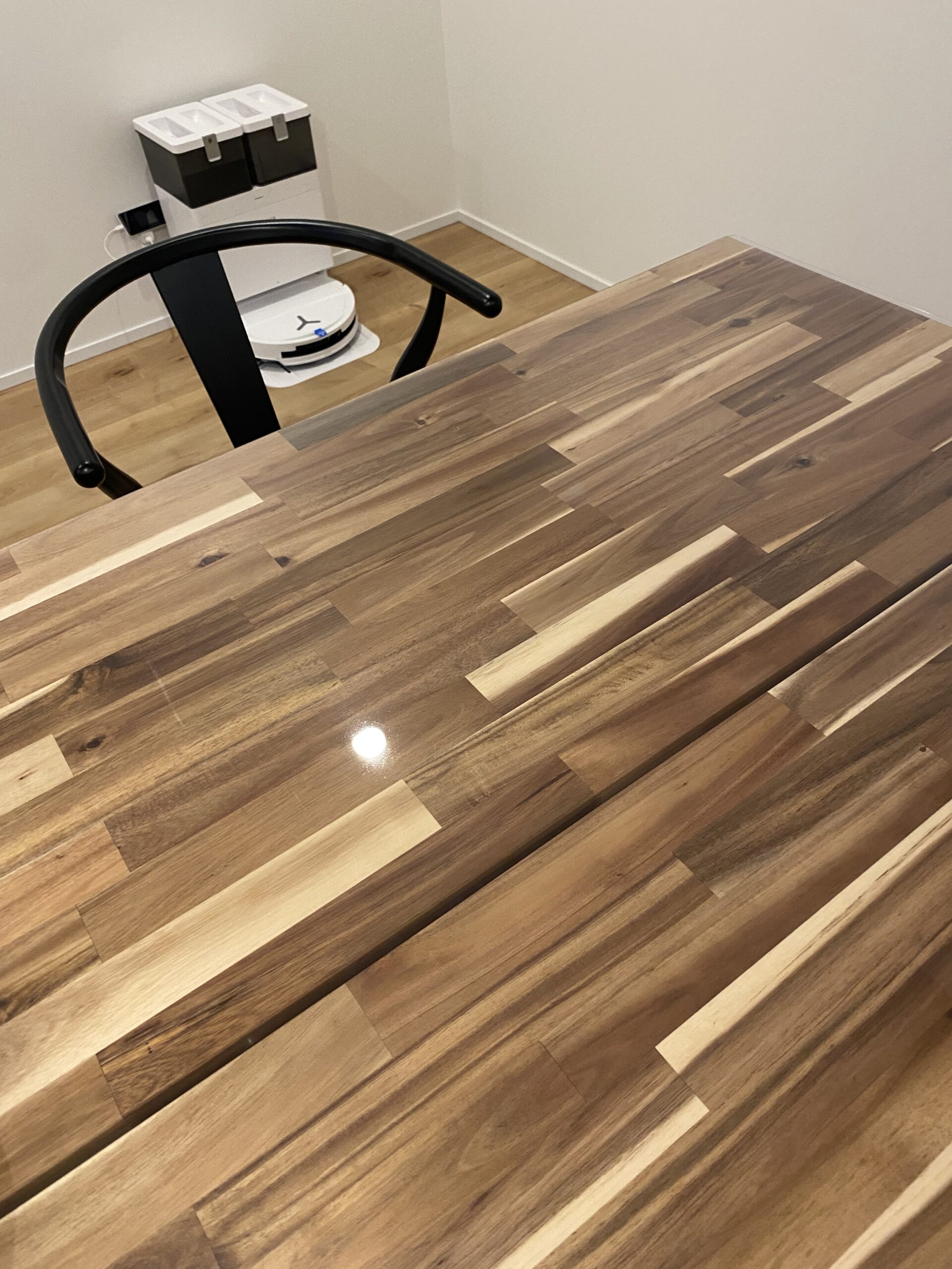 IKEAのテーブルに合わせてオーダー マットを敷いて実際に使用してみた