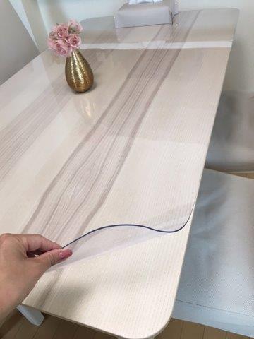 カインズホームのテーブルクロスを敷きました オーダーの透明マットも一緒に テーブルマットのある生活 カインズホームのテーブルクロスを敷きました オーダーの透明マットも一緒に テーブルマットのある生活
